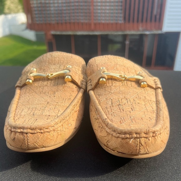 Donald Pliner Women’s 9.5 Cork Mules - Picture 6 of 6